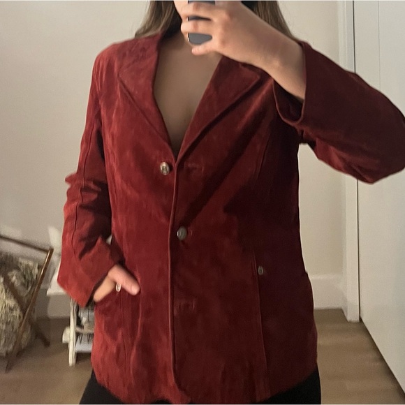 B.U.M. Red Blazer Suede Leather Fitted Jacket with silver button detail. - Picture 8 of 10